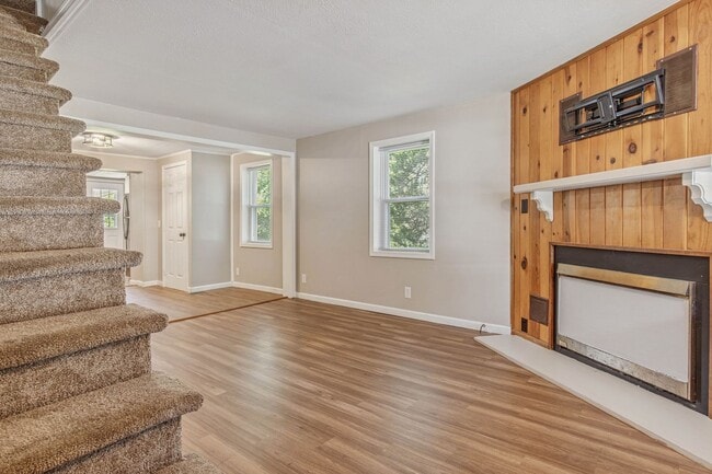 Foto del edificio - 341-345 N Colorado Ave