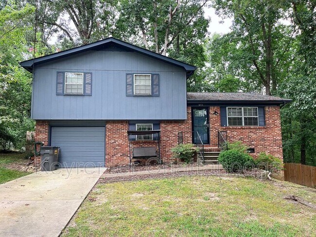 Building Photo - 973 Shadow Ln