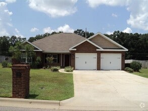 Building Photo - 505 Homestead Way