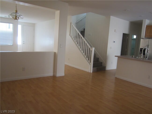 Foto del edificio - 8328 Crown Peak Ave