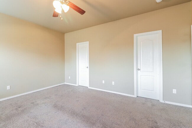 Foto del edificio - 2416 NW 195th St
