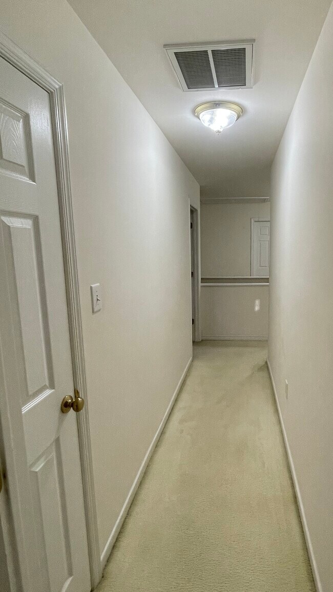 Foto del edificio - 10112 Grand Oaks Dr