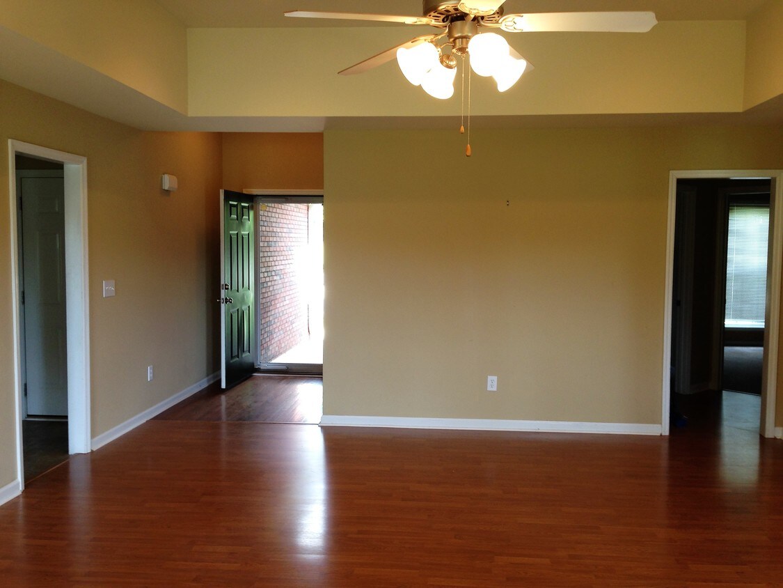 696 Carter Grove Rd, Toney, AL 35773 House for Rent in Toney, AL