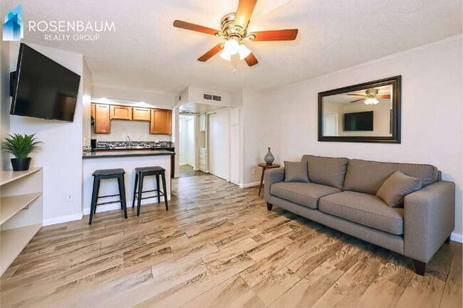 Foto del edificio - 6320 N 16th St