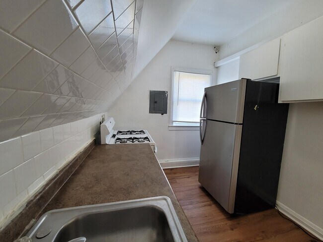 Building Photo - 4207 3rd St