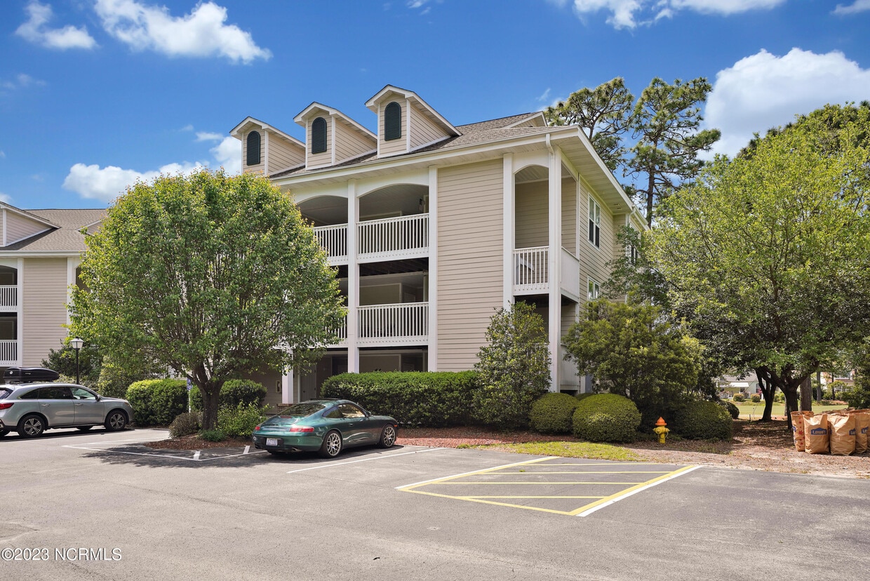 3350 Club Villas Dr Unit 1904, Southport, NC 28461 Condo for Rent