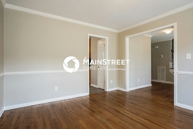 Foto del edificio - 3 Bedroom Pet-Friendly Home in Clayton, NC with Main Street Renewal