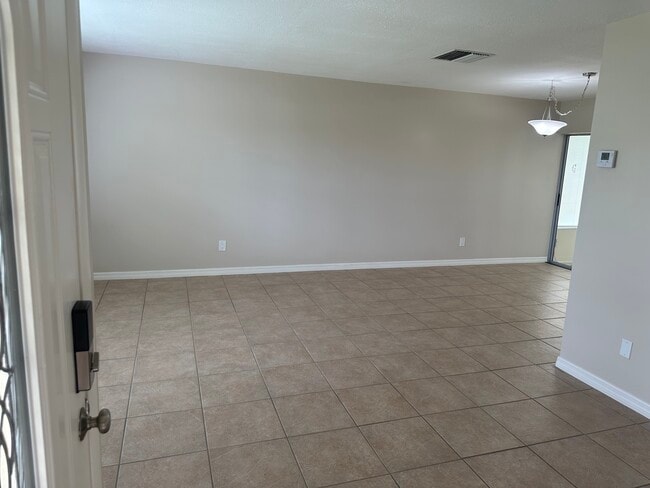 Building Photo - 4520 Bear Lake Ct