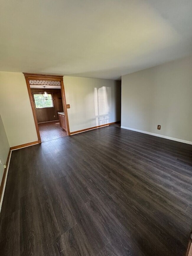 Foto del edificio - 8314 Sunny Ln