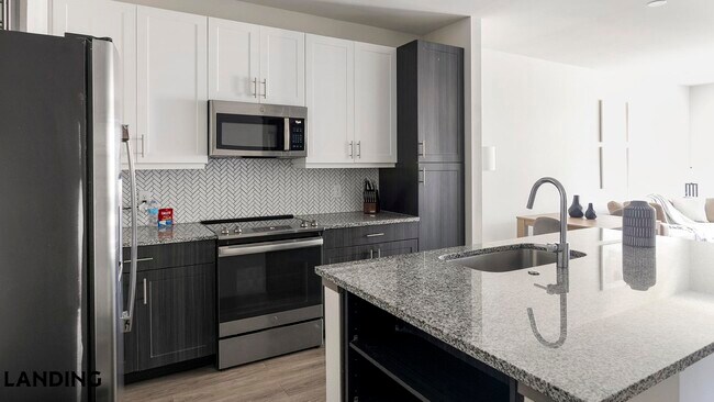 Foto del edificio - 2650 S McDonald St