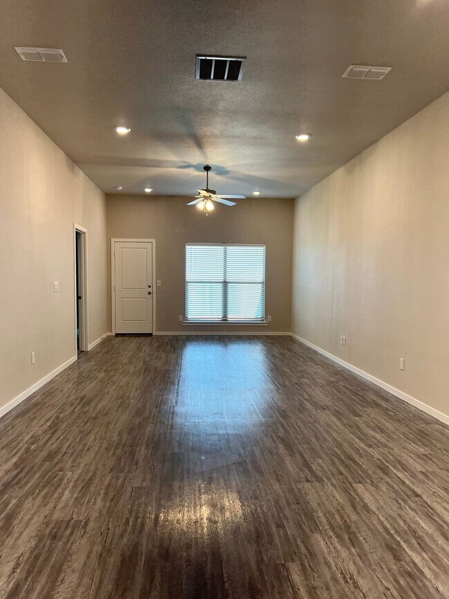 Building Photo - 1632 133rd St