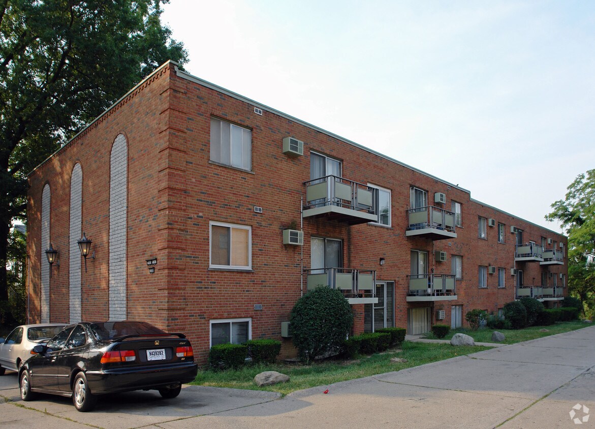 Foto principal - 2785 Queen City Ave