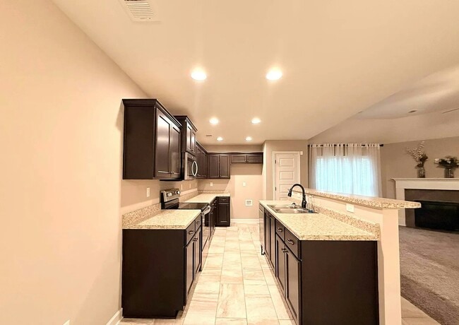 Building Photo - 8091 Fitler Cv