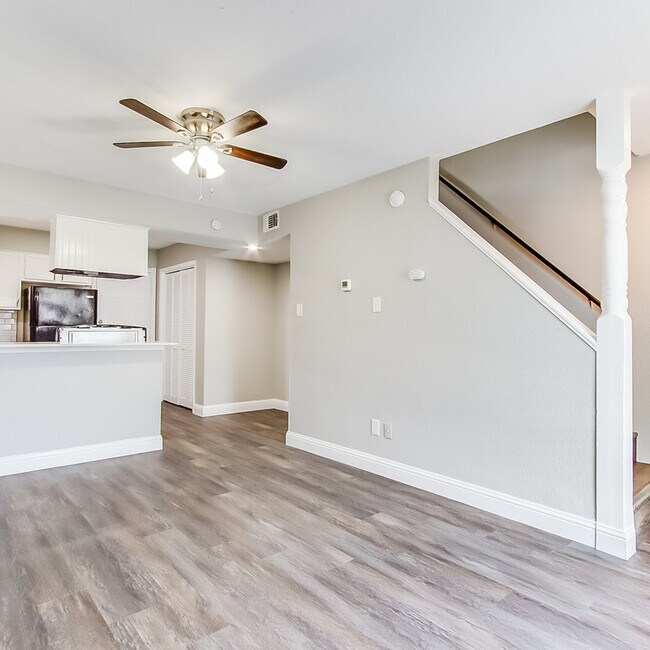 Foto del edificio - 406 Noble Ave