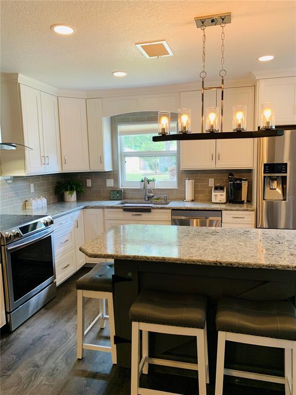 Foto del edificio - 4645 Breezy Pines Blvd