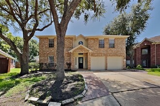 Building Photo - 10406 Comanche Springs Ct