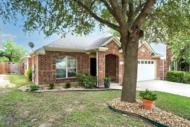Building Photo - Stunning  Home in the Highly Sought-After ...