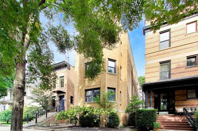 Building Photo - 3505 N Janssen Ave