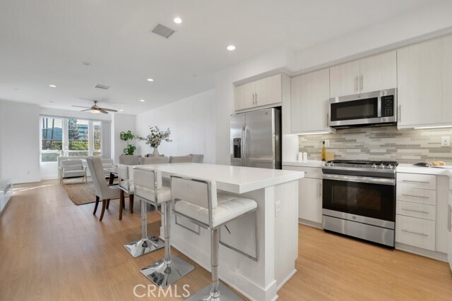 Foto del edificio - 10832 W Riverton Ct