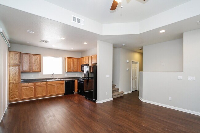 Foto del edificio - 6523 N Goldfield St