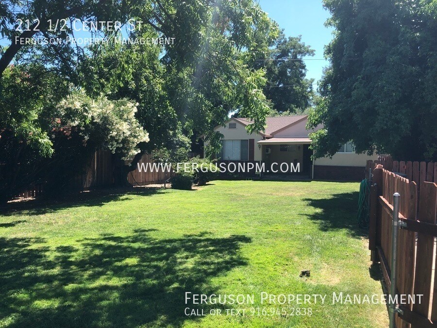 Primary Photo - Adorable, Immaculate Home with a Park-Like...