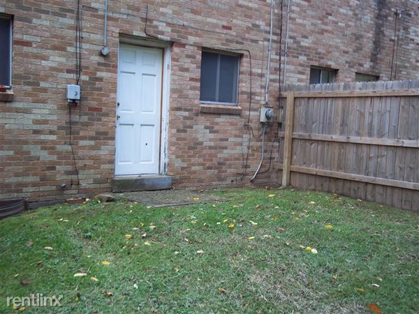 Building Photo - 188 Bale Dr