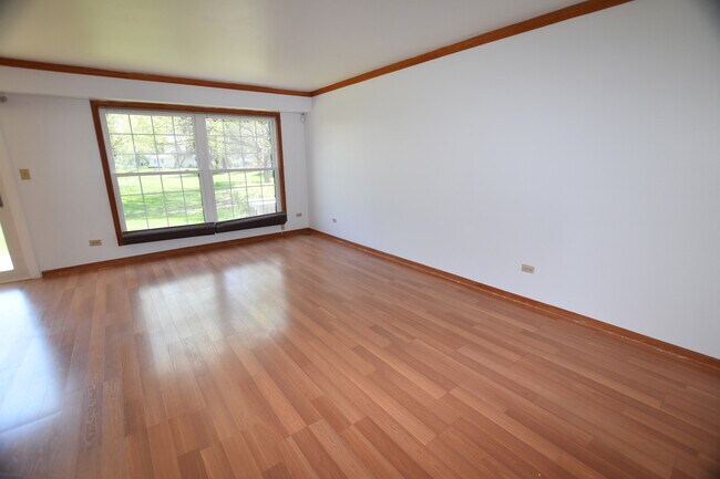 Foto del edificio - 4475 Olmstead Dr