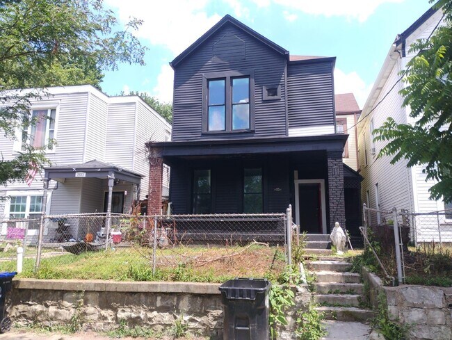 Foto del edificio - 2531 W Main St