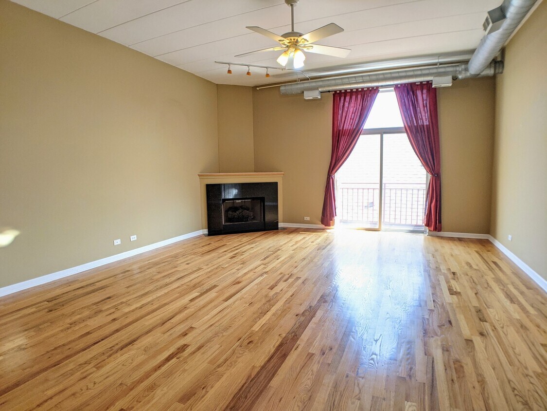 Foto del edificio - 2356 N Elston Ct