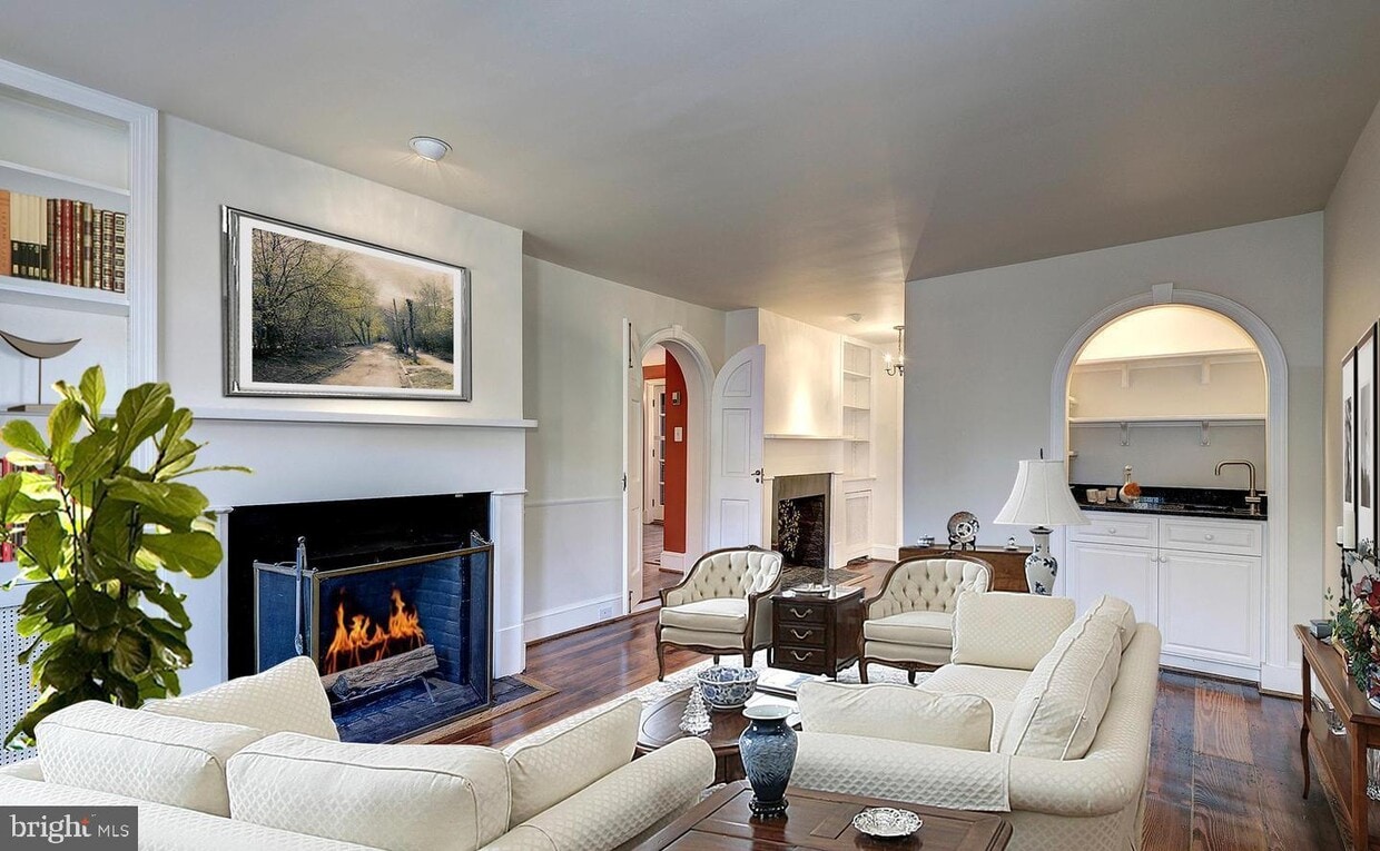 2822 Dumbarton St NW, Washington, DC 20007 House Rental in Washington