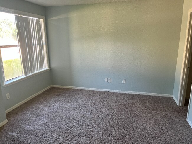 Foto del edificio - 2948 Antique Oaks Cir
