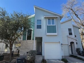 Building Photo - 3108 E 51st St