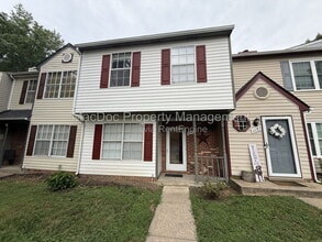 Building Photo - 11185 Kensington Pl
