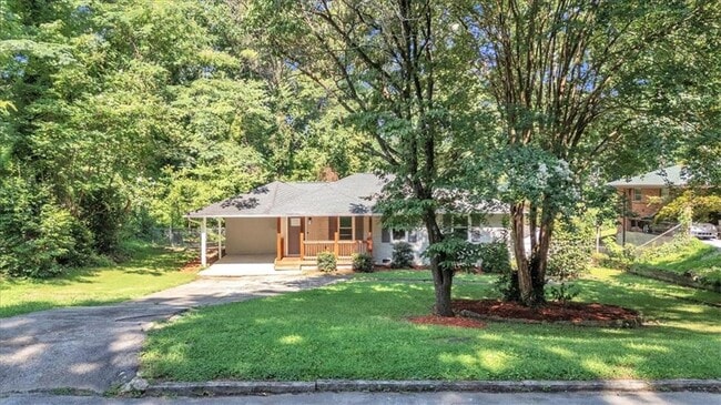Building Photo - 2473 Harwood Dr