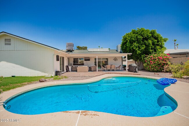 Building Photo - 4825 E Andora Dr