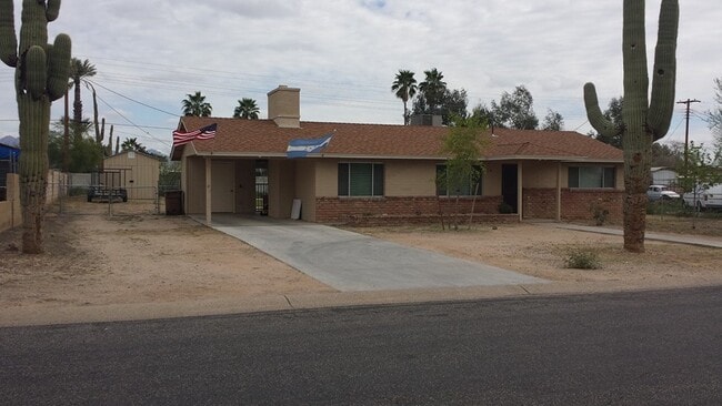 Building Photo - 447 N 97th Pl