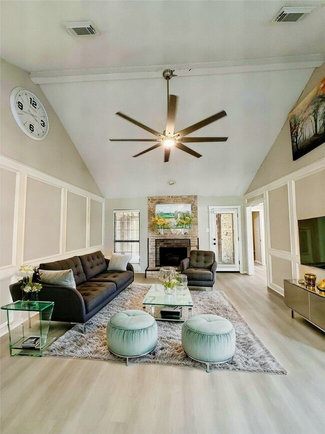 Building Photo - 1042 Cascade Creek Dr