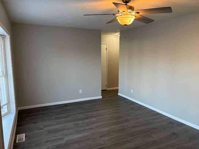 Foto del edificio - 98 Stewart Ln