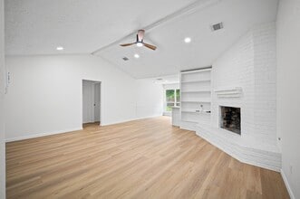 Building Photo - 10935 Silkwood Dr