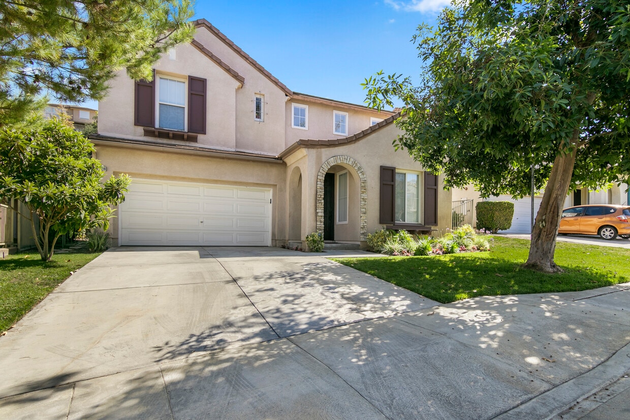 11106 N Tamberly Ln, Los Angeles, CA 91042 House Rental in Los