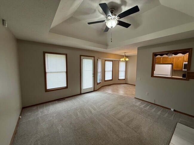 Foto del edificio - 2 bed 2 bath duplex