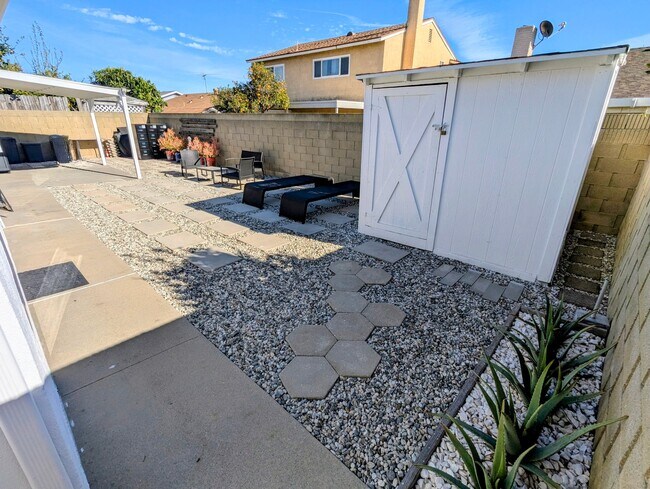Building Photo - 23324 Maltby Pl