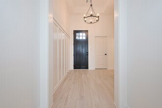 Building Photo - 2627 Clapbread Ln