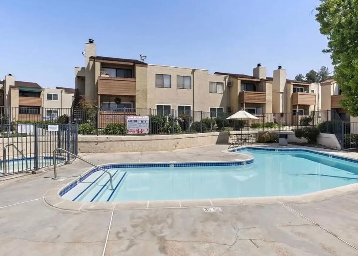 Foto del edificio - 2920 Briarwood Rd