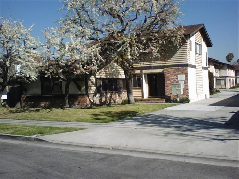 Photo - 17610 Cameron Lane (Huntington Beach, CA)