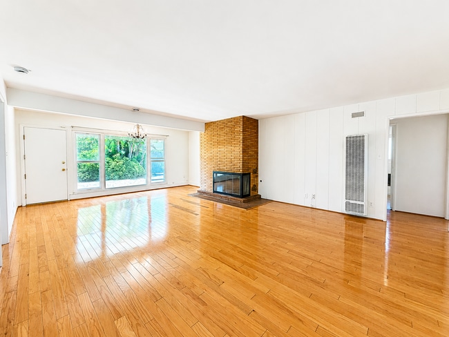 Photo - 7328 W 88th Place House