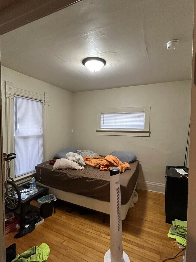 Foto del edificio - 724 Scott Ave