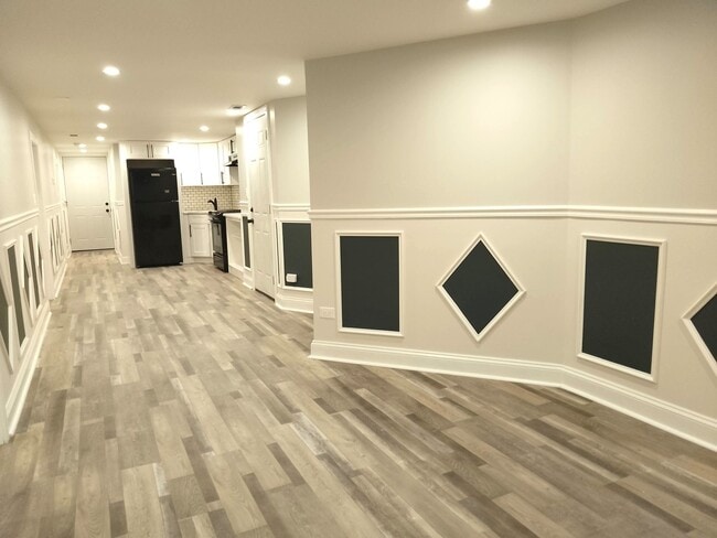 Foto del edificio - 722 W 59th St