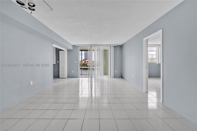 Foto del edificio - 3030 Marcos Dr