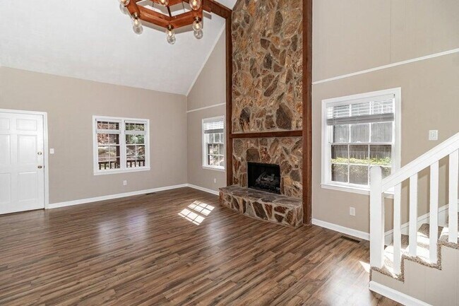 Foto del edificio - 4083 Amherst Way